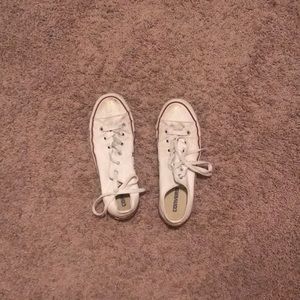 low top white converse